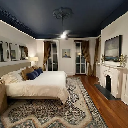 Charming Historic District Parlor Level Apartment Savannah Exterior photo