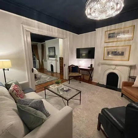 Charming Historic District Parlor Level Apartment Savannah Exterior photo